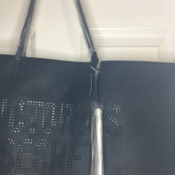 VICTORIA'S SECRET Tote - Picture 3 of 4
